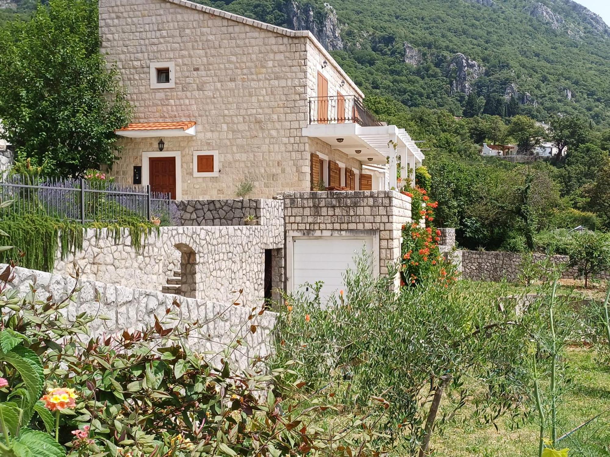 Villa Lidija Будва Екстериор снимка